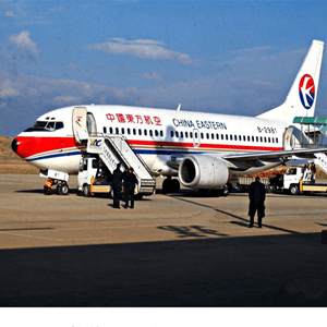黄山空运公司航空快运业稳步发展的原因是什么？